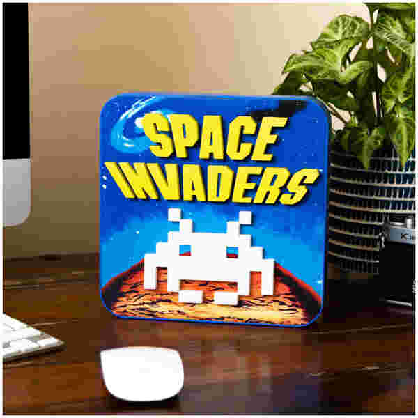 MERCHANDISE OFFICIAL SPACE INVADERS 3D LAMP lučka